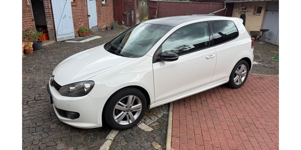 VW Golf 124.856 km 7.750 &euro; Zimmernsupra 99100