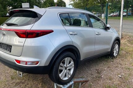 Kia Sportage 121.000 km 15.300 &euro; Erfurt 99097