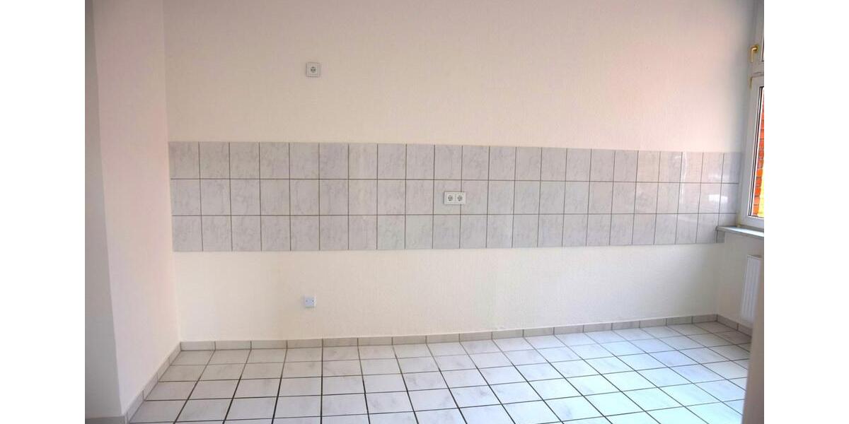 großzügige und helle 3-Raumwohnung in guter Lage von Apolda 3 zimmer