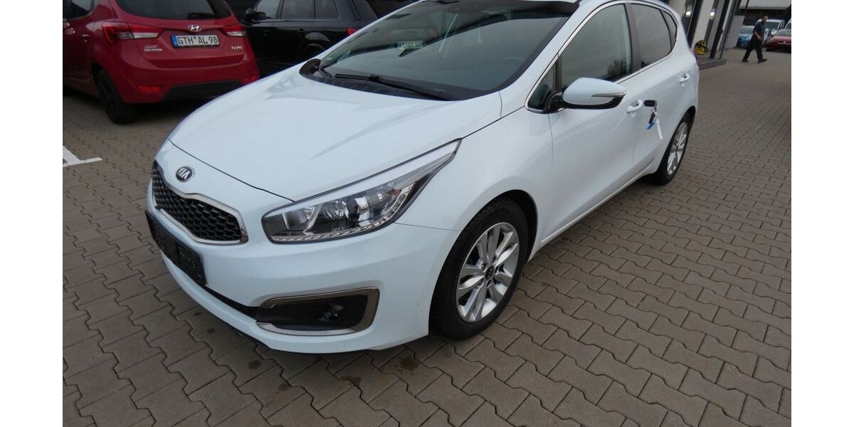 Kia ceed / Ceed 223.000 km 9.990 &euro; Erfurt 99087