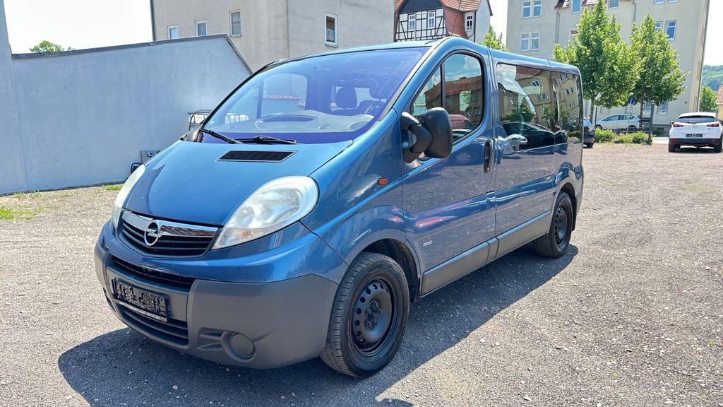 Opel Vivaro 220.000 km 6.999 &euro; Gotha 99867