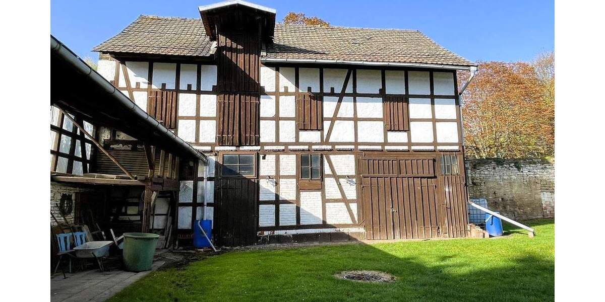 Reihenmittelhaus Greußen - 8 Zimmer, 230 m&sup2;, 140.000&euro; | Angebot:25685506