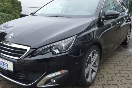 Peugeot 308 73.180 km 7.800 € Weimar 99425