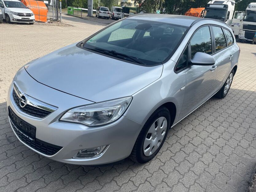 Opel Astra 218.399 km 2.890 € Erfurt-Urbich 99098