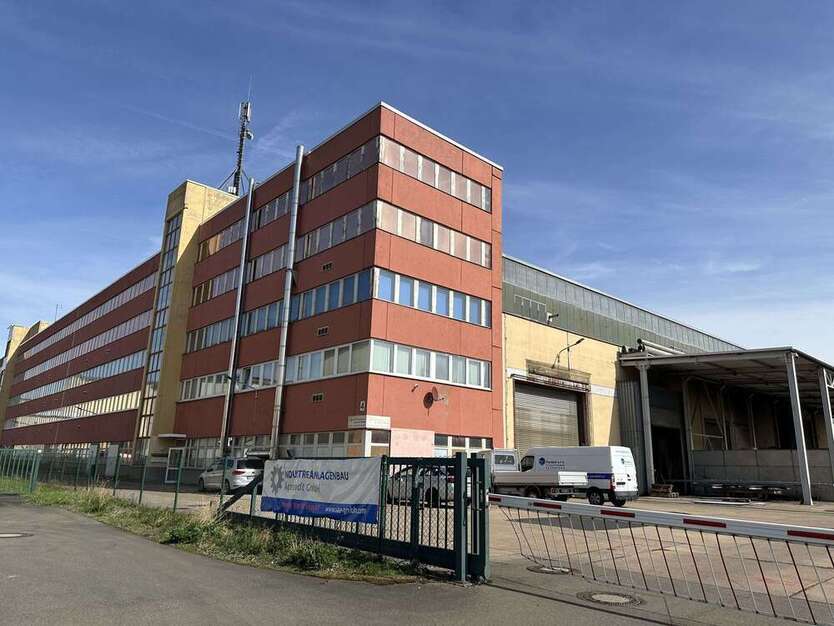 Halle in Arnstadt 3.900.000 € 13065 m²