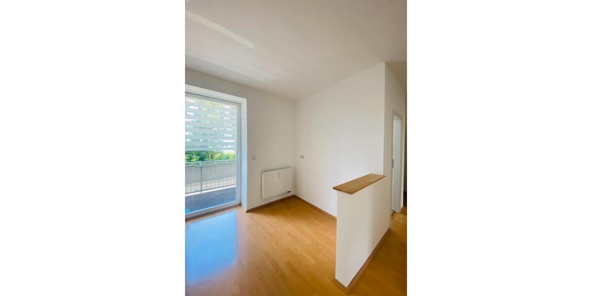 Schöne 2-Zimmer-Wohnung mit Balkon in Erfurt – einladen, hell & zentral 2 zimmer