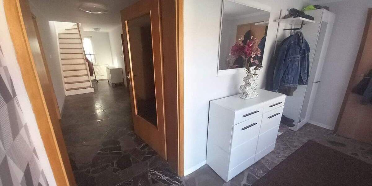 Einfamilienhaus Ballhausen - 5 Zimmer, 120 m&sup2;, 160.000&euro; | Angebot:25704590