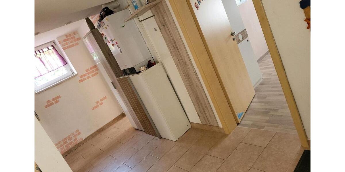 Einfamilienhaus Greußen - 4 Zimmer, 120 m&sup2;, 160.000&euro; | Angebot:27018010