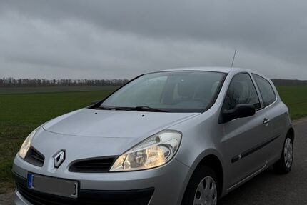 Renault Clio 173.000 km 1.900 € Erfurt 99090
