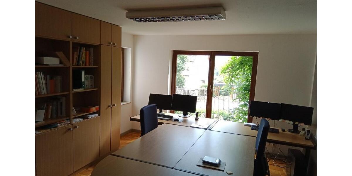 Gewerbeobjekt Erfurt Hochheim - 750&euro; | Angebot:23108084