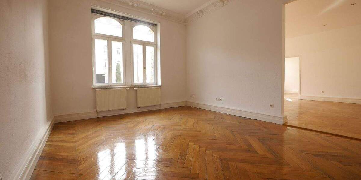 Etagenwohnung Erfurt Altstadt - 3 Zimmer, 134 m&sup2;, 975&euro; | Angebot:26153992