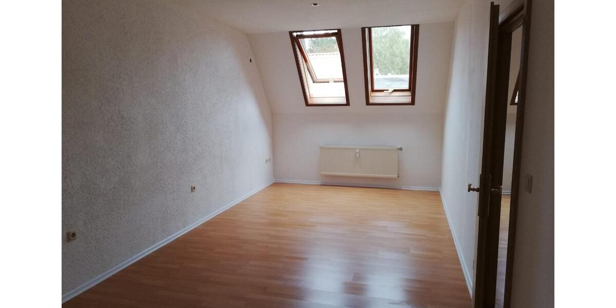 Dachgeschoßwohnung Herbsleben - 2 Zimmer, 90 m&sup2;, 720&euro; | Angebot:26321991