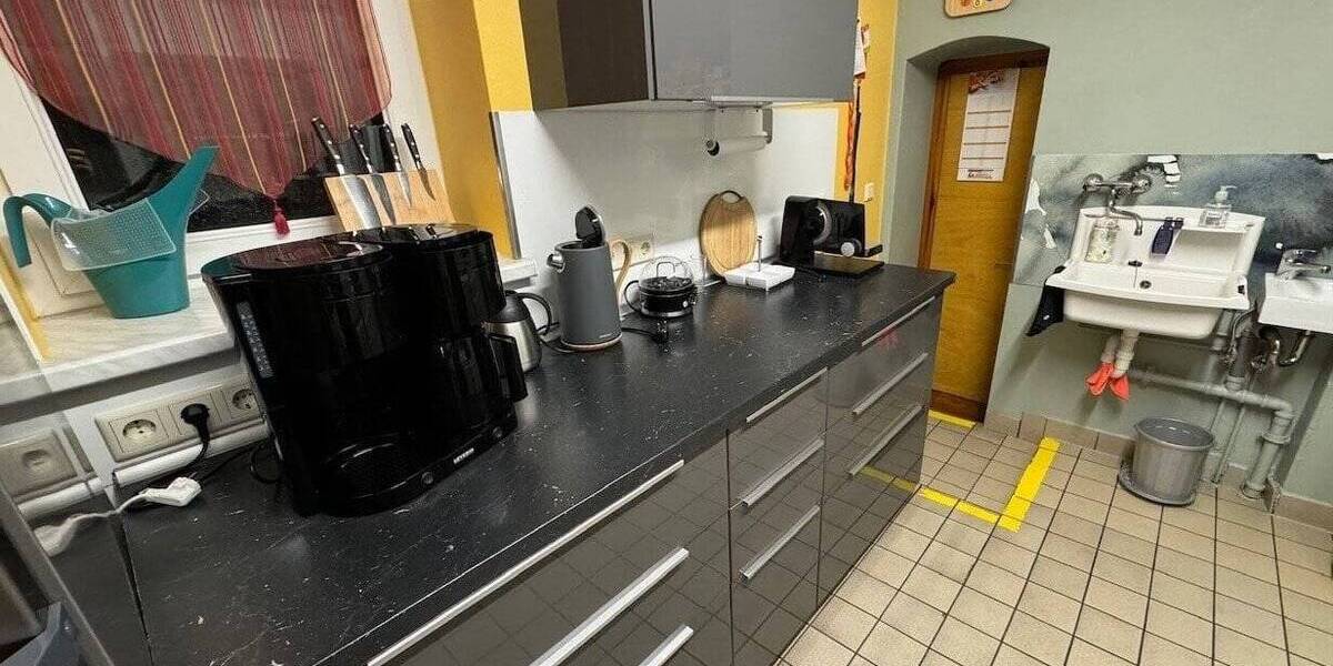 Gewerbeobjekt Gotha - 1 Zimmer, 495.000&euro; | Angebot:25193244