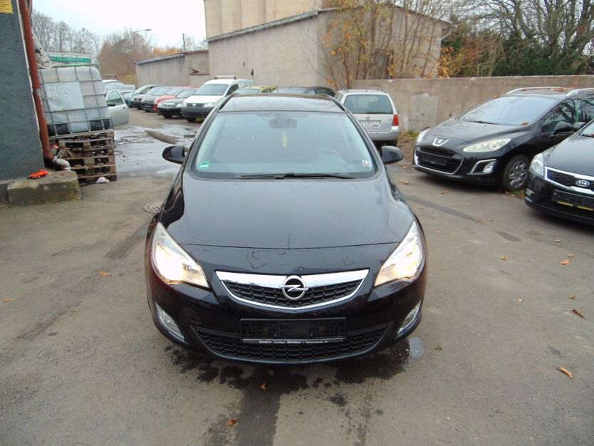 Opel Astra 241.000 km 2.700 € Gotha OT Siebleben 99867