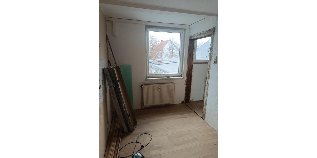 Dachgeschoßwohnung Geratal Geraberg - 4 Zimmer, 73 m&sup2;, 329&euro; | Angebot:25995885