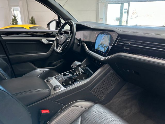 VW Touareg 4.0 V8 TDI R-Line Black Leder*LED*Standh 97.780 km 56.790 € Gebesee 99189