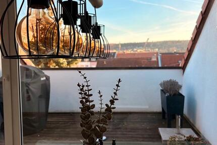 Provisionsfrei! Helle Dachgeschosswohnung in beliebter Wohnlage 3 zimmer