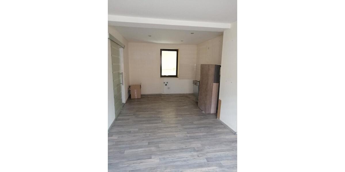 Einfamilienhaus Straußfurt - 6 Zimmer, 140 m&sup2;, 140.000&euro; | Angebot:26360226