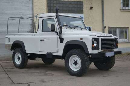 Land Rover Defender 289.642 km 26.490 &euro; Erfurt 99099