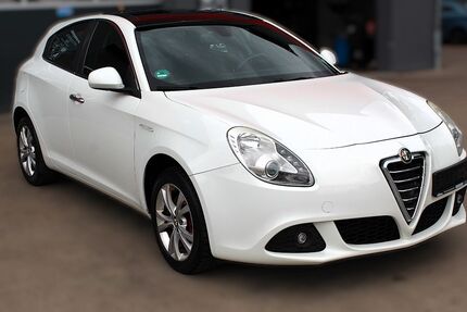 Alfa Romeo Giulietta 203.000 km 4.490 € Erfurt 99086