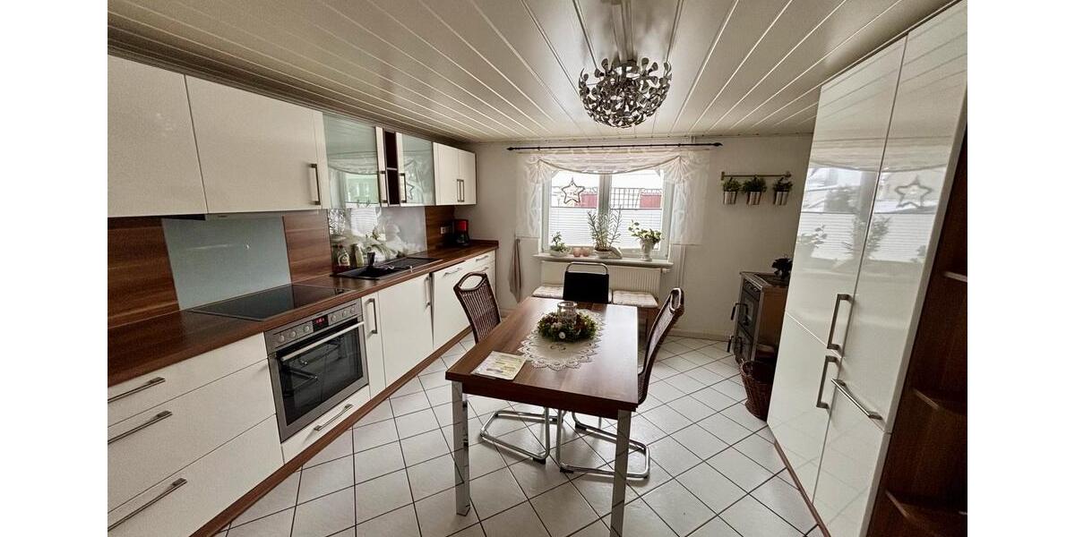 Bauernhaus, Landhaus Drei Gleichen - 210.000&euro; | Angebot:26056422