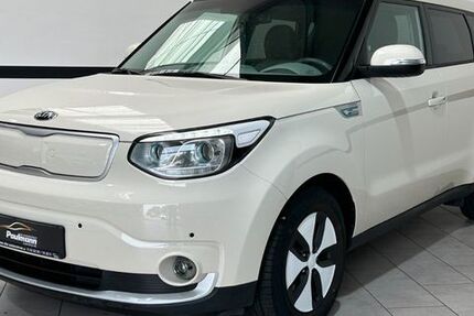 Kia Soul PLAY Navi*Leder*PDC*Klimaaut.*1.Hand 35.944 km 12.990 € Gebesee 99189