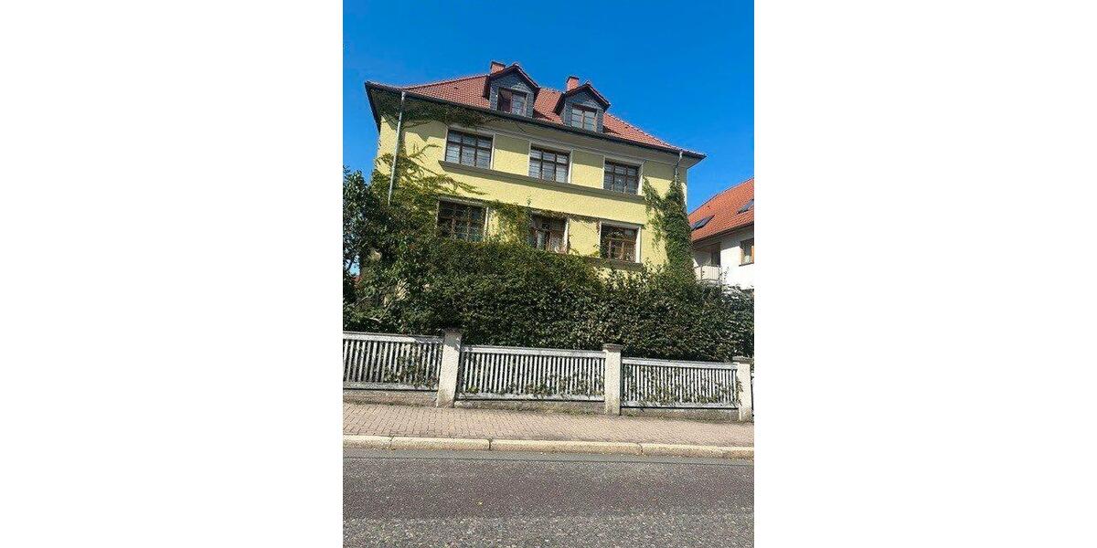 Etagenwohnung Gotha - 4 Zimmer, 110 m&sup2;, 600&euro; | Angebot:27714572