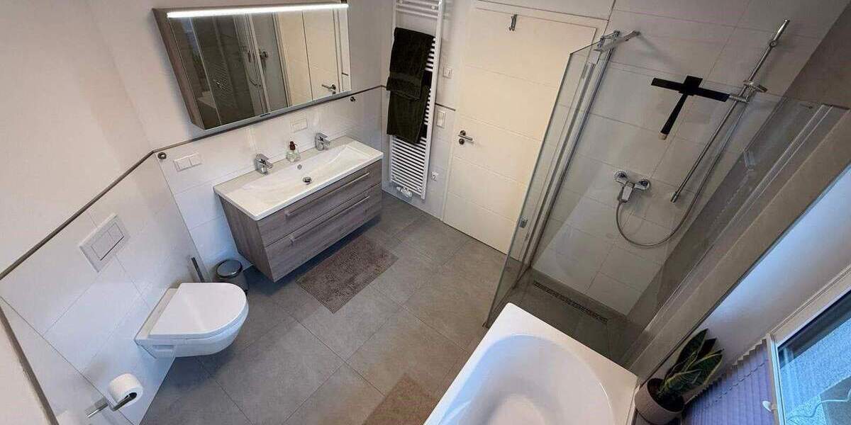 Einfamilienhaus Kölleda - 3 Zimmer, 110 m&sup2;, 1.000&euro; | Angebot:25664495