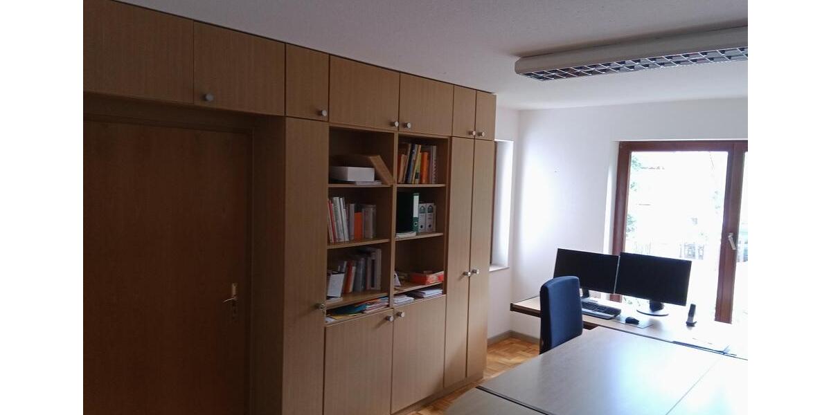 Gewerbeobjekt Erfurt Hochheim - 750&euro; | Angebot:23108084