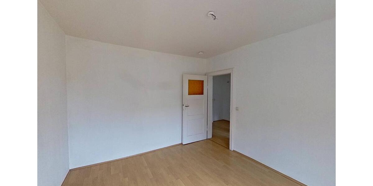 Dachgeschoßwohnung Weimar - 2 Zimmer, 44 m&sup2;, 369&euro; | Angebot:26003720