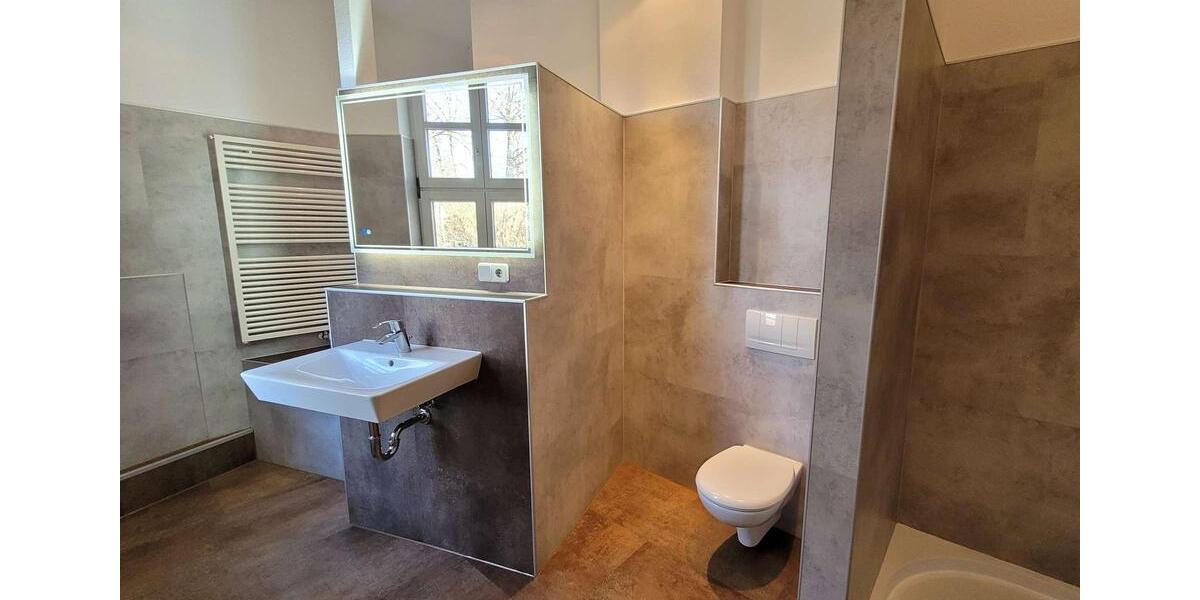 Etagenwohnung Gotha - 5 Zimmer, 152 m&sup2;, 1.200&euro; | Angebot:24997172