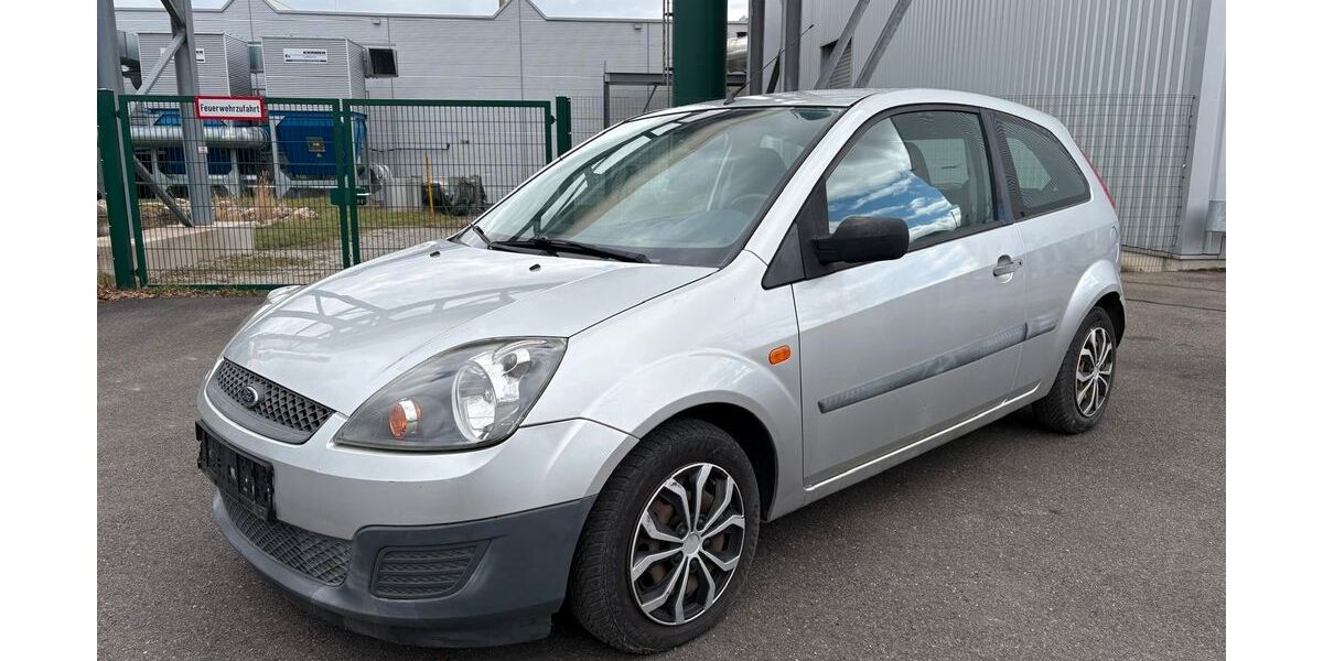 Ford Fiesta 99.860 km 890 &euro; Drei Gleichen OT Günthersleben 99869