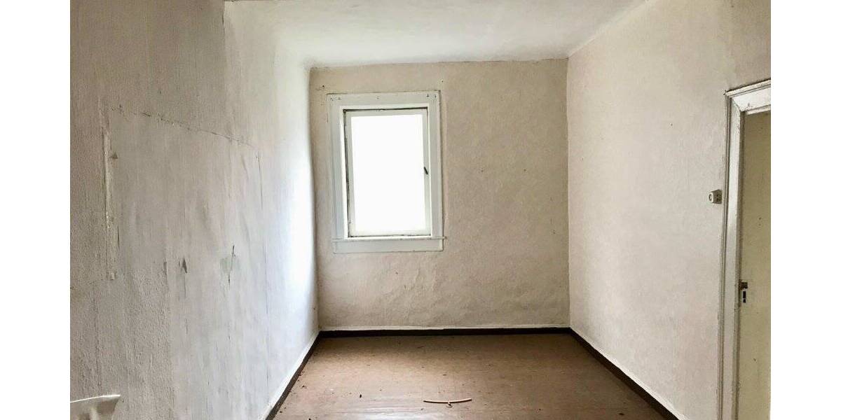 Mehrfamilienhaus, Wohnhaus Tonna / Gräfentonna Gräfentonna - 1 Zimmer, 500 m&sup2;, 50.000&euro; | Angebot:25663477