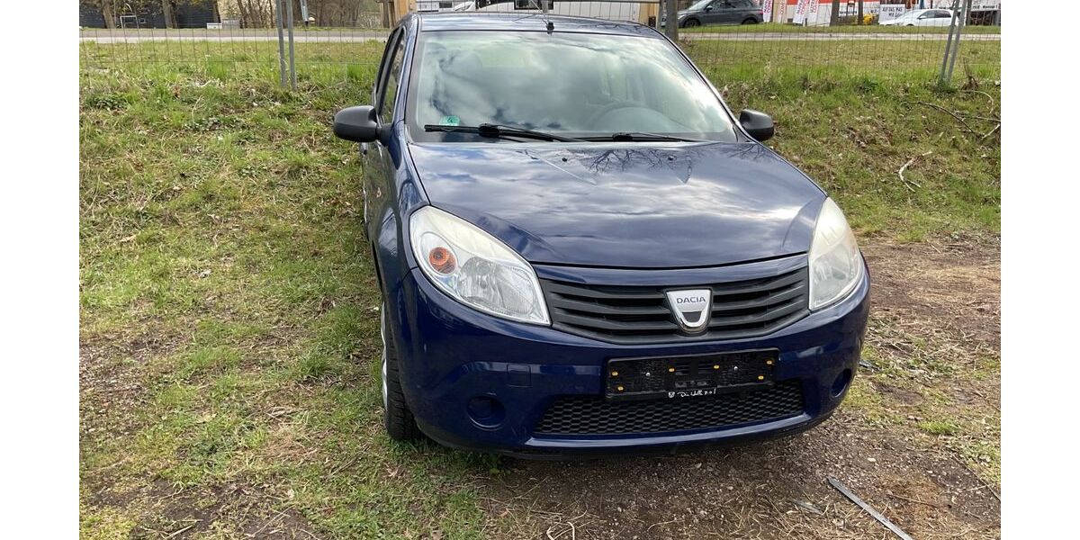 Dacia Sandero 111.558 km 850 &euro; Erfurt 99085