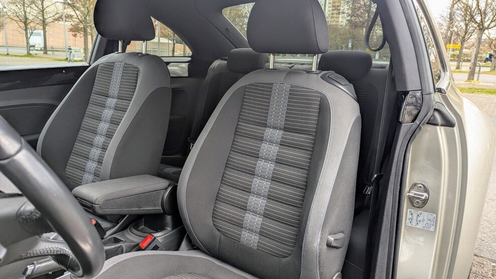 VW Käfer 103.000 km 12.799 € Erfurt 99084