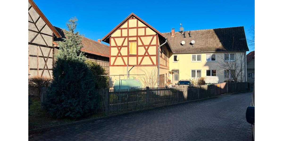 Mehrfamilienhaus, Wohnhaus Amt Wachsenburg - 8 Zimmer, 204 m&sup2;, 110.000&euro; | Angebot:25480384