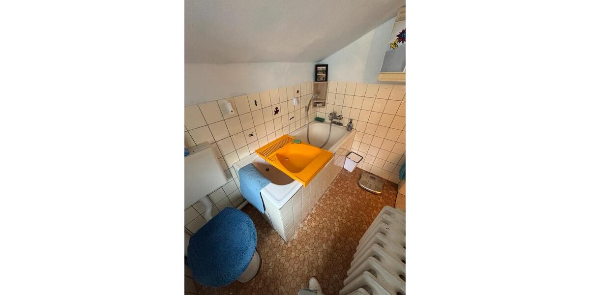 Reihenhaus Ohrdruf - 7 Zimmer, 128 m&sup2;, 150.000&euro; | Angebot:26962381