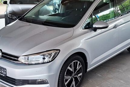 VW Touran 129.958 km 23.490 &euro; Erfurt 99087
