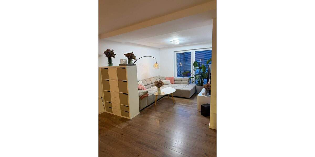 Einfamilienhaus Kölleda - 4 Zimmer, 110 m&sup2;, 1.000&euro; | Angebot:25275580