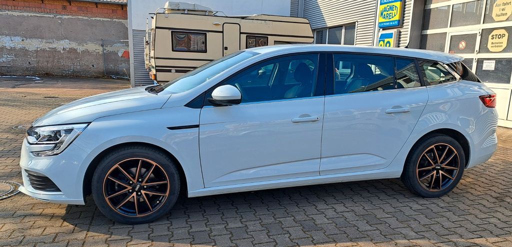 Renault Megane 121.350 km 9.200 € Gotha 99867