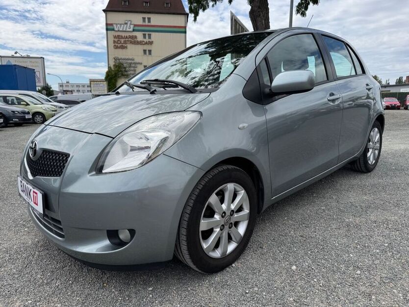 Yaris