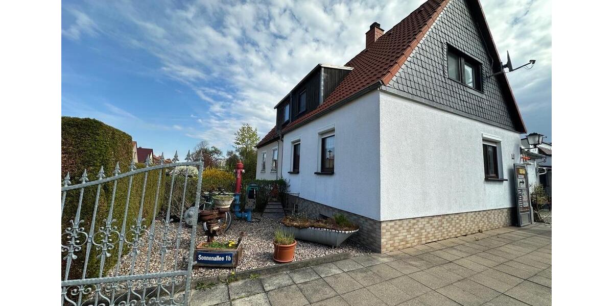 Doppelhaushälfte Ohrdruf - 3 Zimmer, 80 m&sup2;, 200.000&euro; | Angebot:26945959