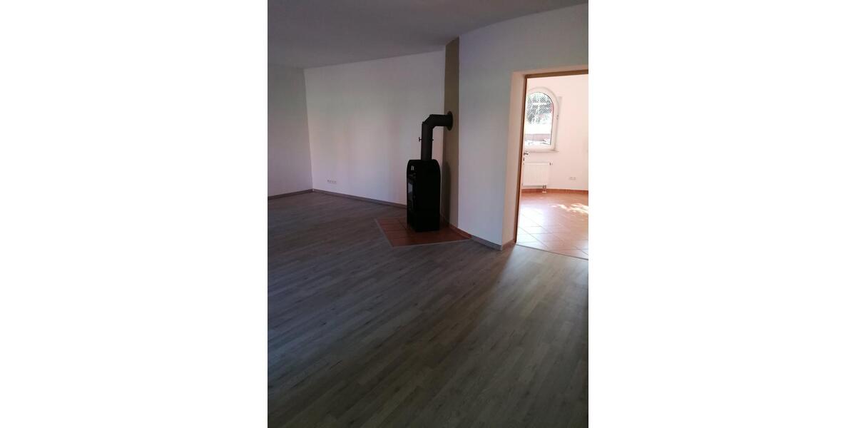 Etagenwohnung Blankenhain - 2 Zimmer, 85 m&sup2;, 710&euro; | Angebot:24658867
