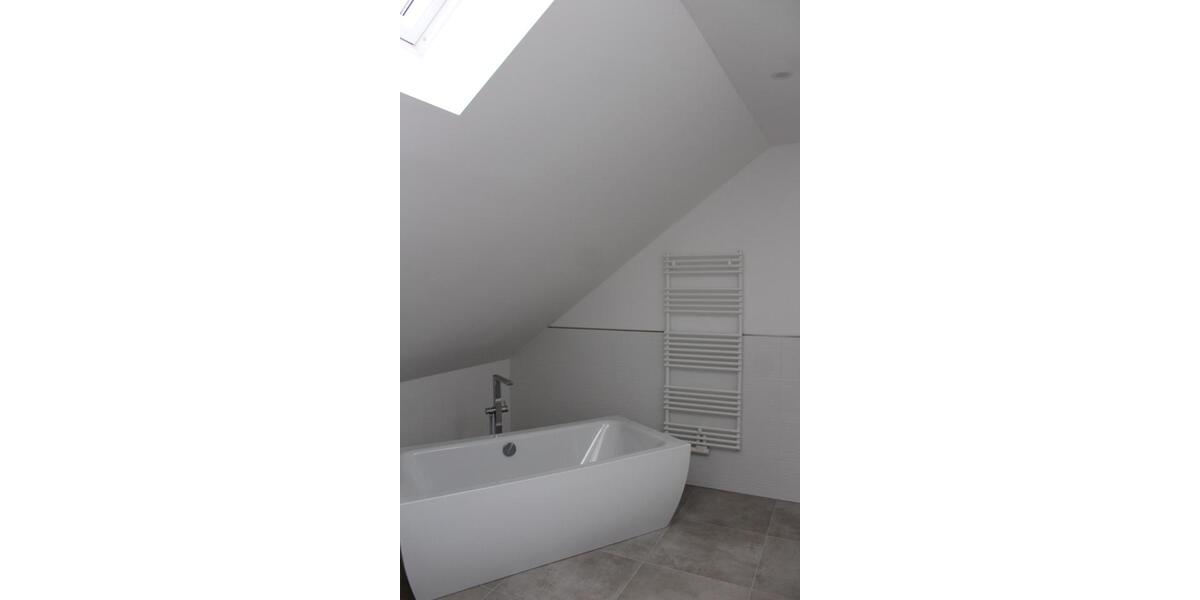 Dachgeschoßwohnung Erfurt Gispersleben - 3 Zimmer, 97 m&sup2;, 1.170&euro; | Angebot:27634714