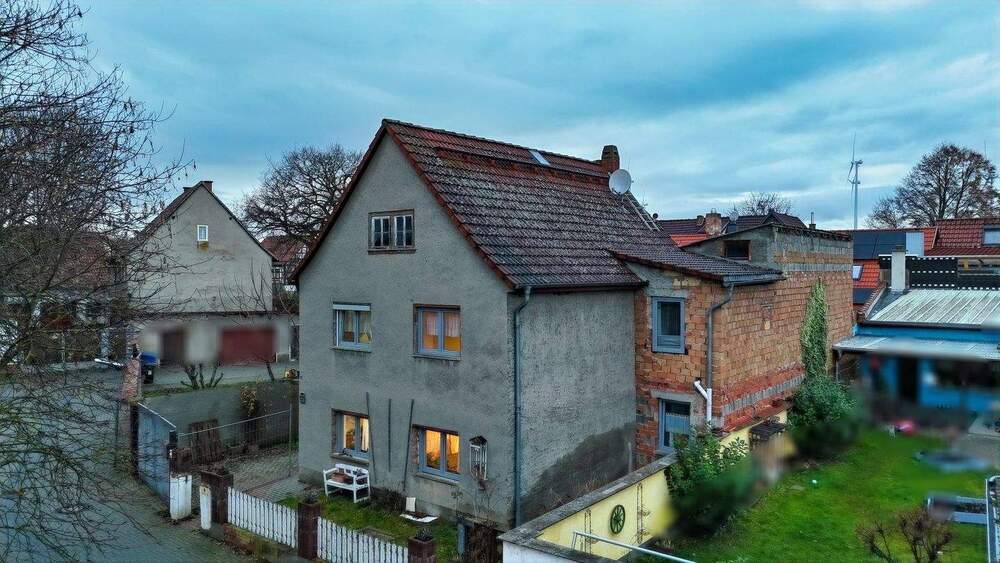 Einfamilienhaus Wundersleben - 8 Zimmer, 182 m&sup2;, 98.500&euro; | Angebot:24657080