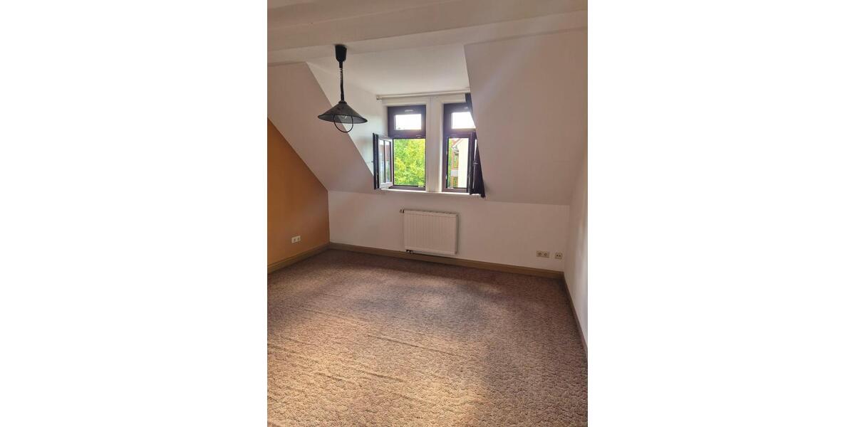 Etagenwohnung Ohrdruf - 3 Zimmer, 80 m&sup2;, 65.000&euro; | Angebot:25287310