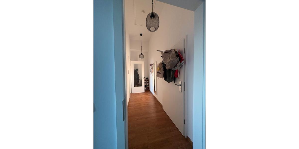 Dachgeschoßwohnung Erfurt Johannesplatz - 1 Zimmer, 38 m&sup2;, 500&euro; | Angebot:25399995
