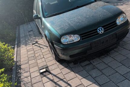 VW Golf 318.000 km 850 &euro; Umpferstedt 99441