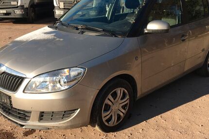 Skoda Fabia 246.000 km 6.900 &euro; Geratal 99331