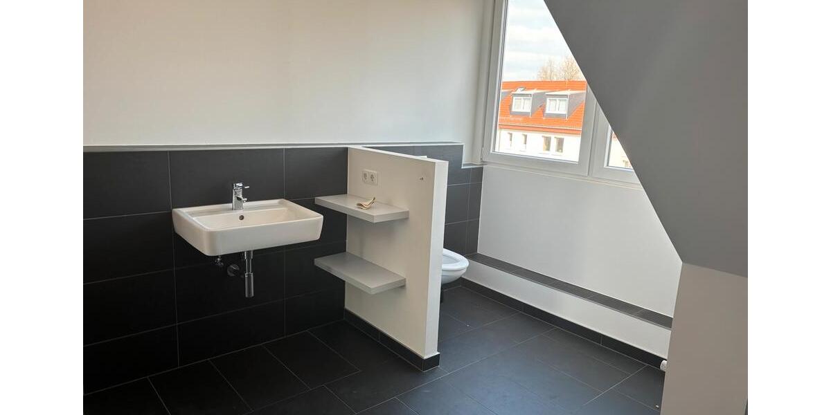 Dachgeschoßwohnung Erfurt Daberstedt - 4 Zimmer, 100 m&sup2;, 900&euro; | Angebot:25962245